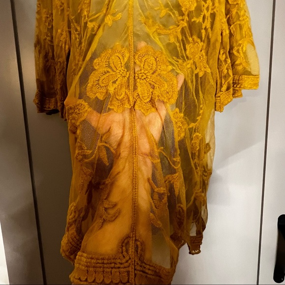 Lightly Worn Ashley Lace Kimono in mustard by LUQ in XL🌞 - Picture 9 of 14